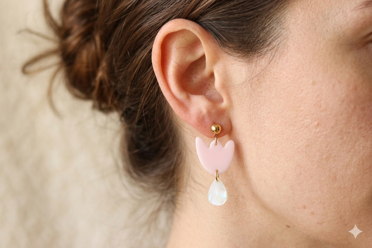 Boucles d'oreilles Breda - Rose pâle & Blanc irisé