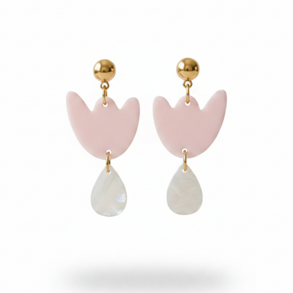 Boucles d'oreilles Breda - Rose pâle & Blanc irisé